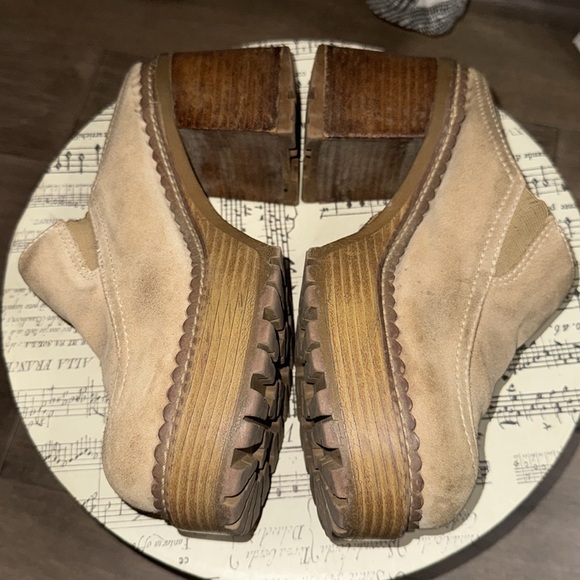 Chunky Lug Sole Suede Side Lace Up Clogs SZ 8.5 - Picture 6 of 7